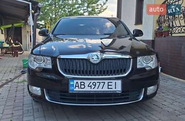 Ліфтбек Skoda Superb 2012 в 