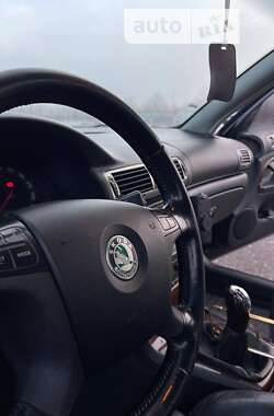 Лифтбек Skoda Superb 2006 в 