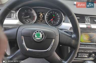 Ліфтбек Skoda Superb 2010 в 