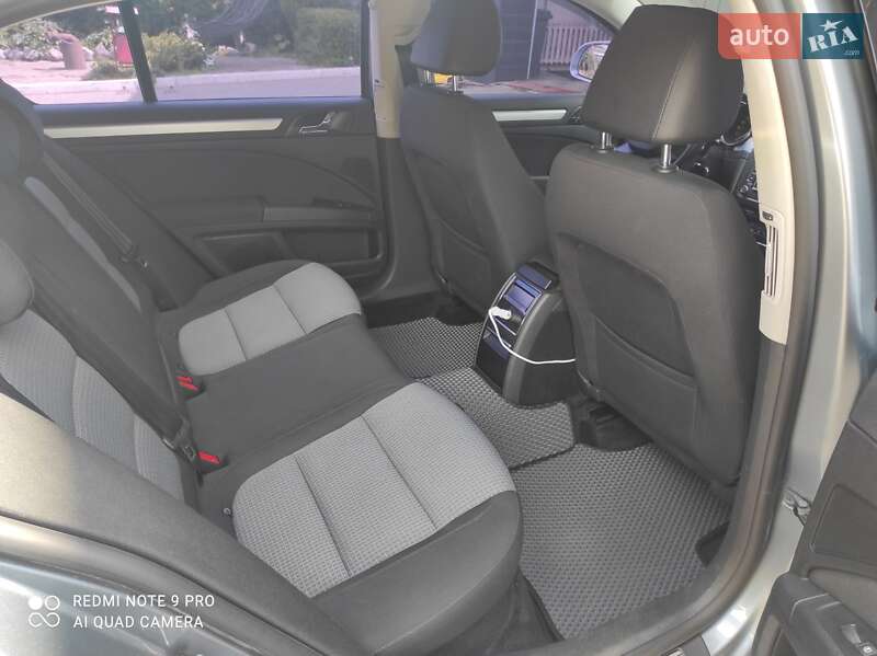 Лифтбек Skoda Superb 2010 в Прилуках