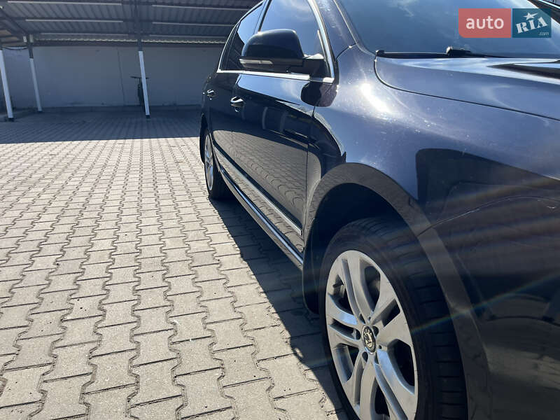 Ліфтбек Skoda Superb 2012 в Шептицькому