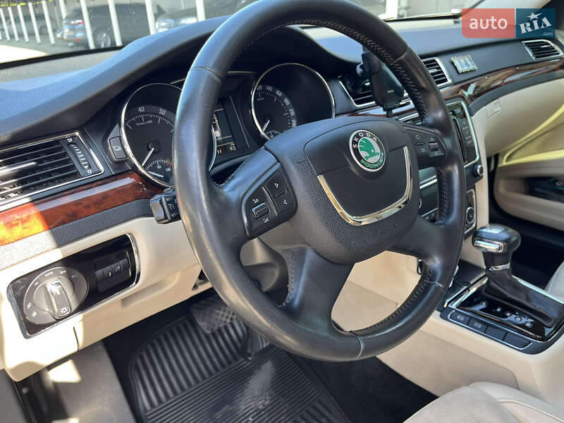 Ліфтбек Skoda Superb 2012 в Шептицькому