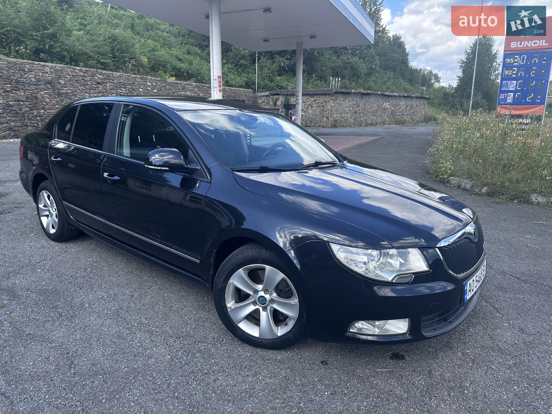 2011 Skoda Superb - мініатюра 3