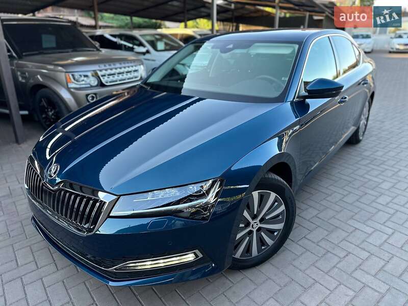 Лифтбек Skoda Superb 2023 в Кривом Роге