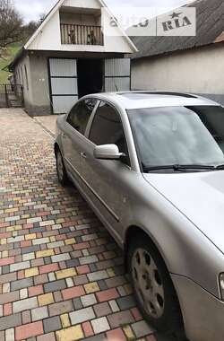 Лифтбек Skoda Superb 2002 в Иршаве