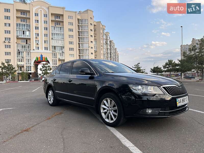 Лифтбек Skoda Superb 2014 в Николаеве