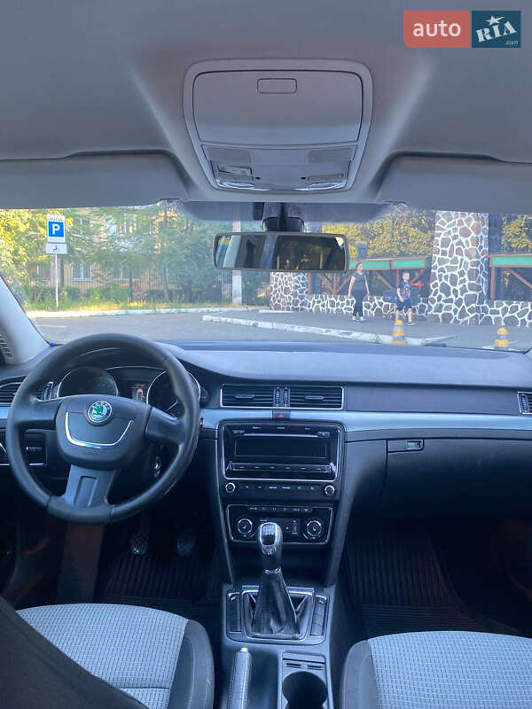 Лифтбек Skoda Superb 2009 в Одессе