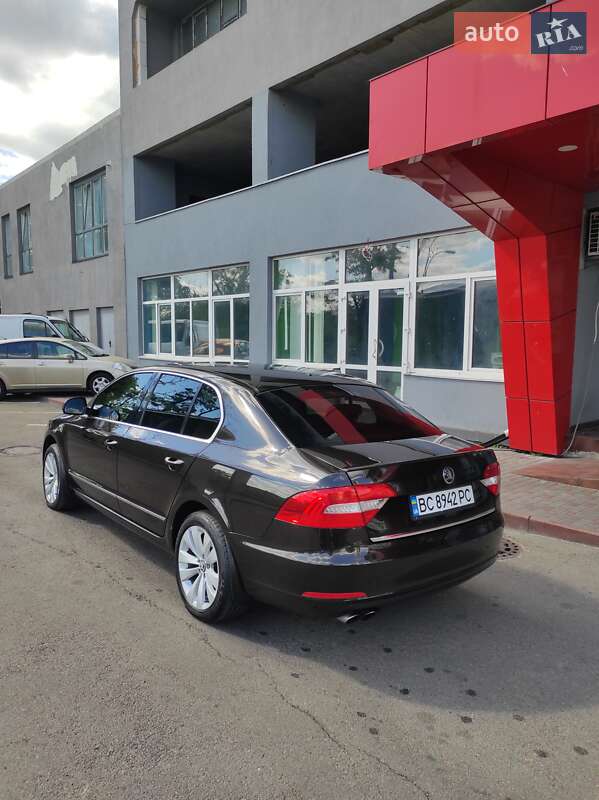 Лифтбек Skoda Superb 2013 в Киеве фото 6 Лифтбек Skoda Superb 2013 в Киеве