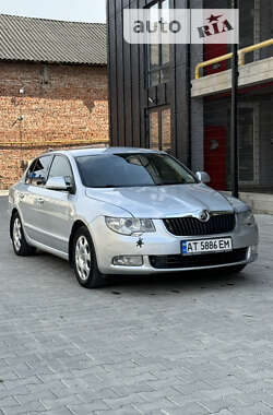 Лифтбек Skoda Superb 2013 в Ивано-Франковске