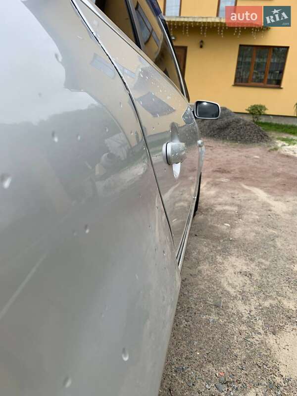 Лифтбек Skoda Superb 2003 в Львове