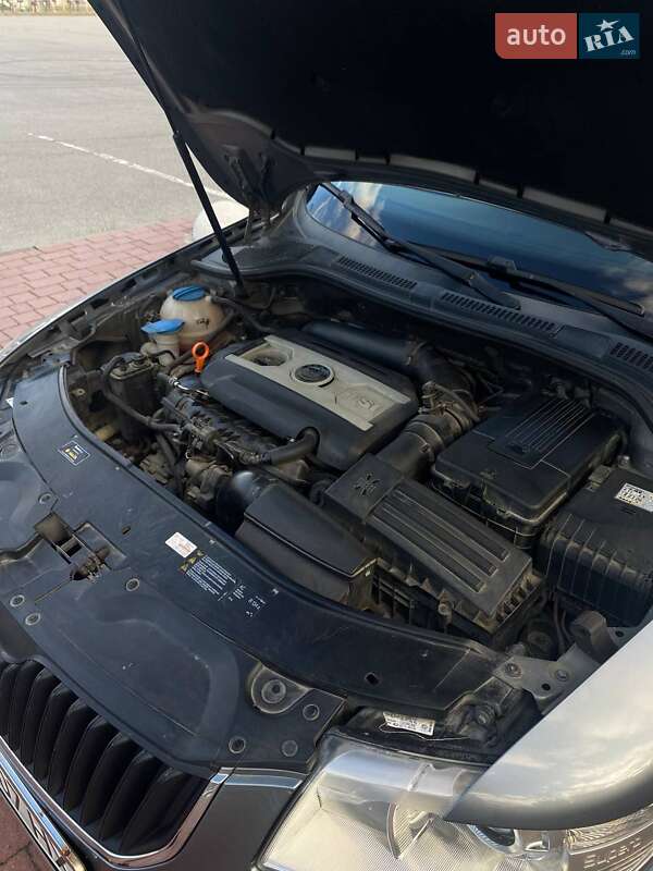 Ліфтбек Skoda Superb 2008 в Львові