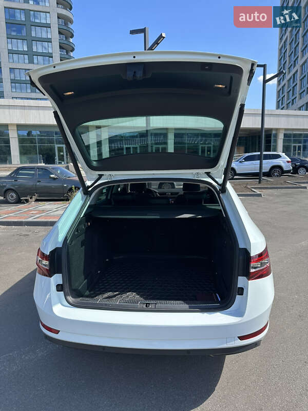 Универсал Skoda Superb 2017 в Днепре