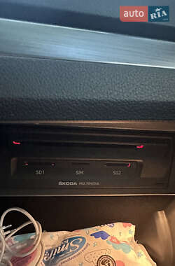 Універсал Skoda Superb 2017 в Дніпрі