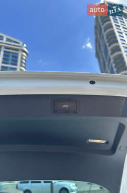 Універсал Skoda Superb 2017 в Дніпрі