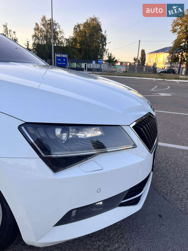Универсал Skoda Superb 2016 в Житомире