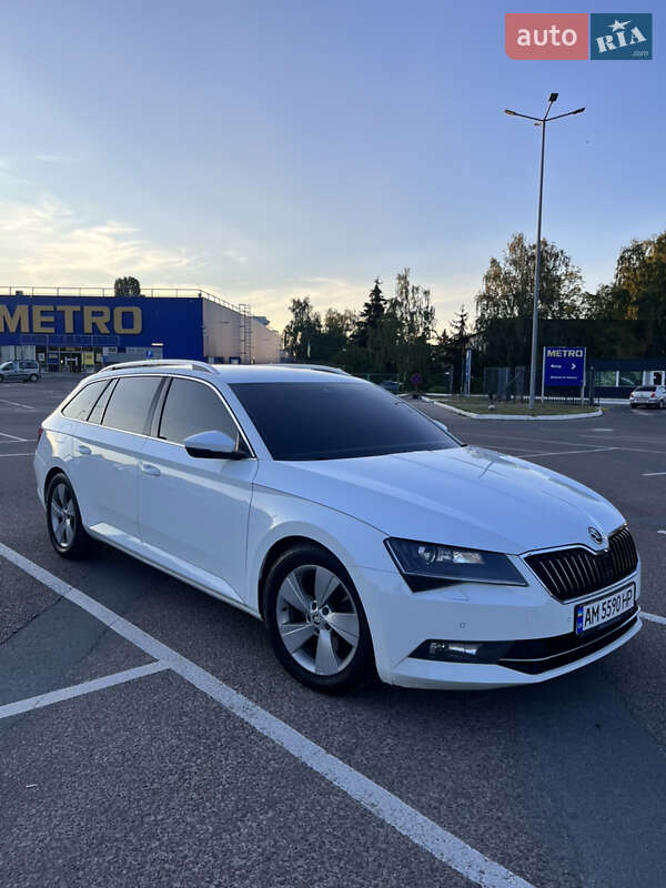 Универсал Skoda Superb 2016 в Житомире