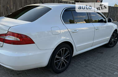 Ліфтбек Skoda Superb 2010 в Києві