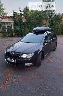 Универсал Skoda Superb 2011 в Миргороде