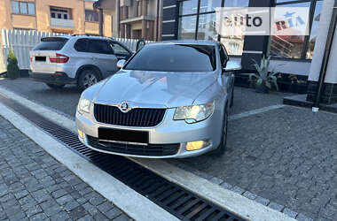 Ліфтбек Skoda Superb 2009 в Нижній Апші