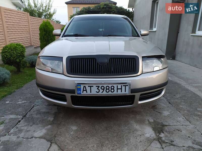 Ліфтбек Skoda Superb 2003 в Івано-Франківську