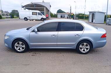 Лифтбек Skoda Superb 2011 в Львове