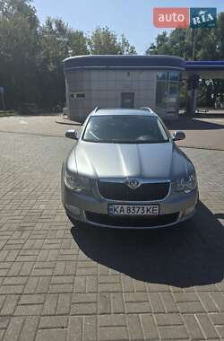 Универсал Skoda Superb 2012 в 