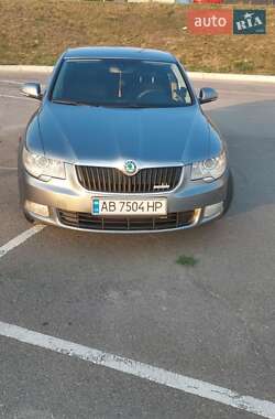 Лифтбек Skoda Superb 2011 в 