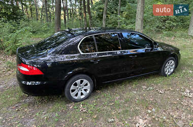 Лифтбек Skoda Superb 2011 в Червонограде