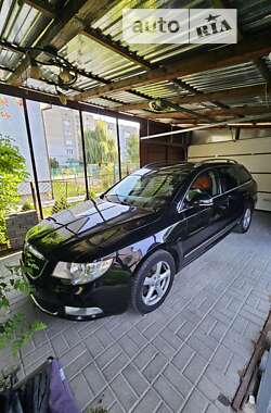 Универсал Skoda Superb 2010 в Дрогобыче