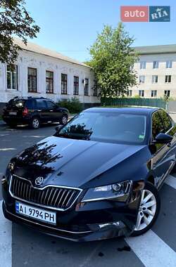 Лифтбек Skoda Superb 2015 в Киеве