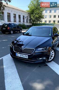 Лифтбек Skoda Superb 2015 в Киеве