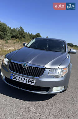 Ліфтбек Skoda Superb 2013 в Львові