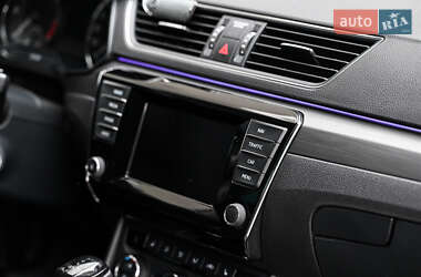 Лифтбек Skoda Superb 2016 в 