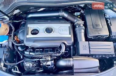 Лифтбек Skoda Superb 2012 в 