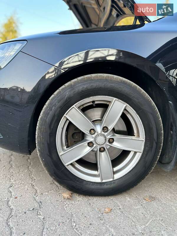 Лифтбек Skoda Superb 2014 в Львове
