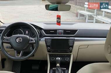 Універсал Skoda Superb 2017 в 