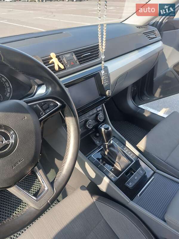 Универсал Skoda Superb 2016 в Львове фото 3 Универсал Skoda Superb 2016 в Львове