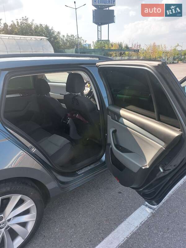 Универсал Skoda Superb 2016 в Львове фото 7 Универсал Skoda Superb 2016 в Львове