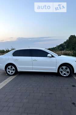 Лифтбек Skoda Superb 2011 в Рожнятове