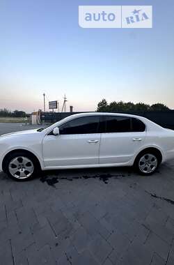 Лифтбек Skoda Superb 2011 в Рожнятове