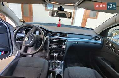 Лифтбек Skoda Superb 2011 в 