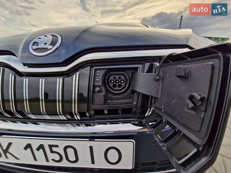 Универсал Skoda Superb 2020 в Вараше