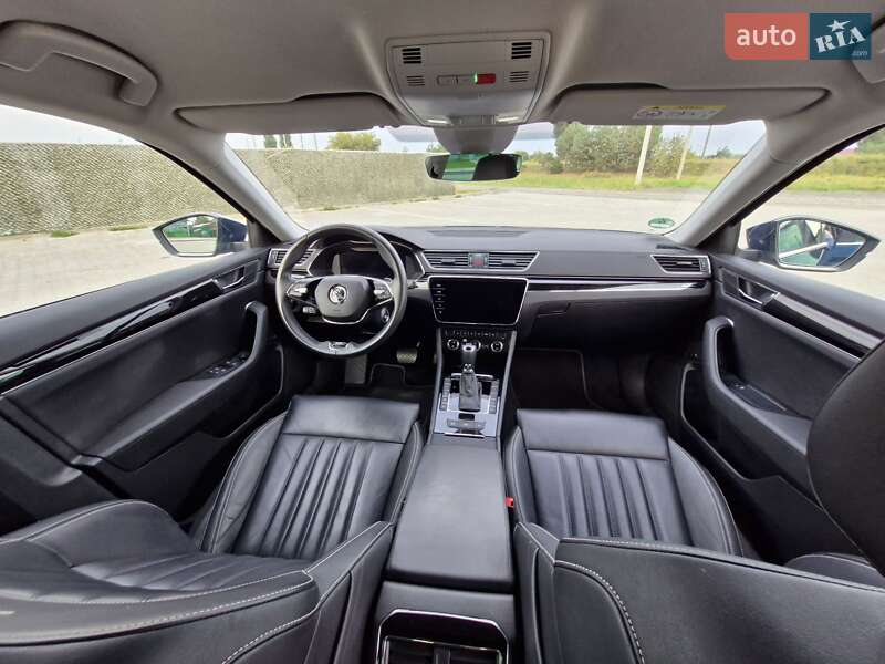 Универсал Skoda Superb 2020 в Вараше