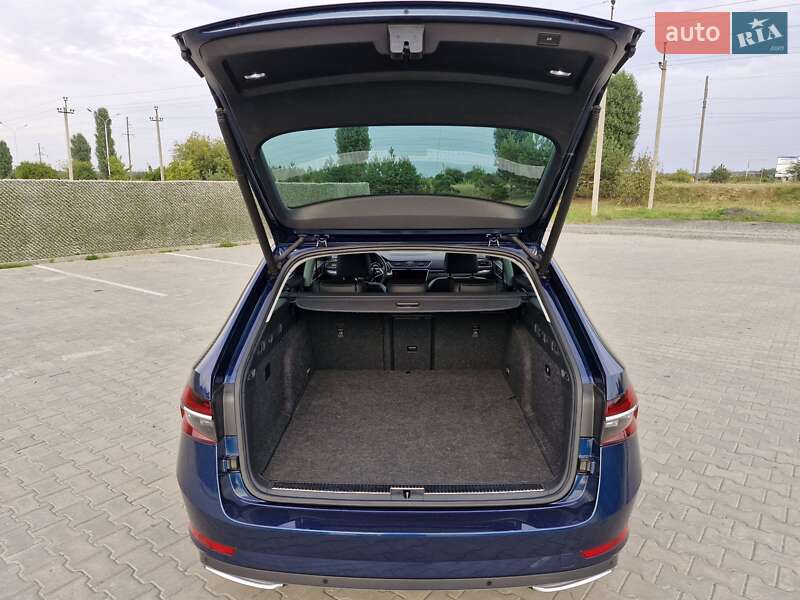 Универсал Skoda Superb 2020 в Вараше