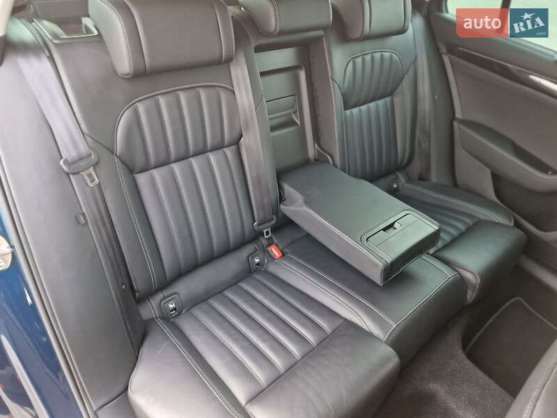 Универсал Skoda Superb 2020 в Вараше