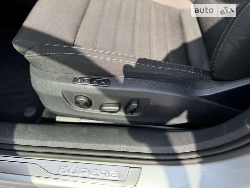 Универсал Skoda Superb 2019 в Киеве