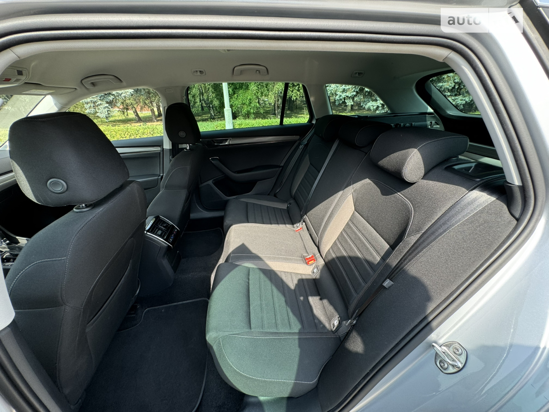 2019 Skoda Superb - мініатюра 26