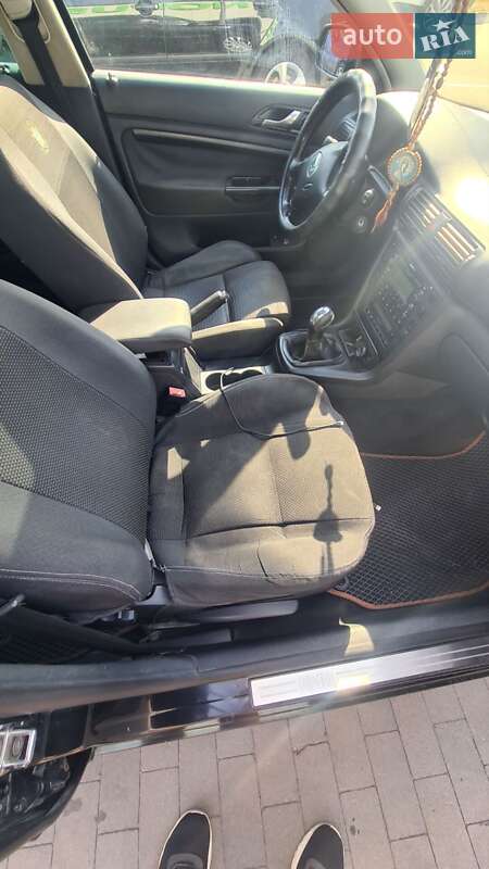 Ліфтбек Skoda Superb 2004 в Броварах