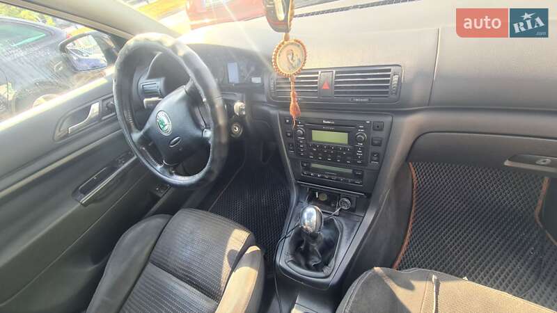 Ліфтбек Skoda Superb 2004 в Броварах