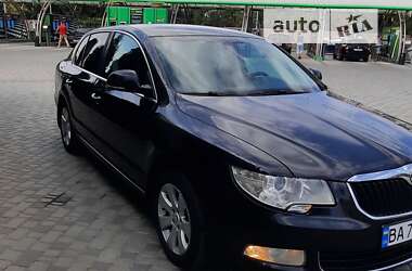 Ліфтбек Skoda Superb 2012 в Кропивницькому